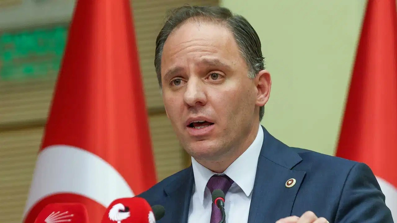 İBB aracı Binali Yıldırım'ın seçim kampanyasında kullanılmış