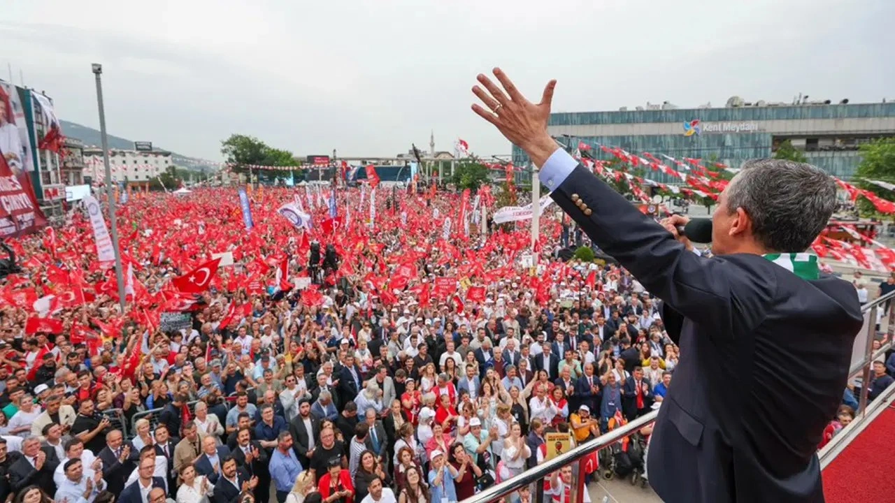 CHP Lideri Özel'den Bayburt mitingi mesajı