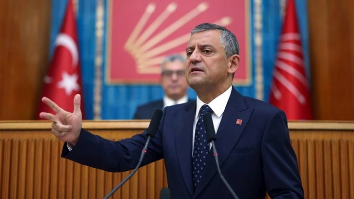 CHP Lideri Özel: Fezlekelere takılmayın, dokunulmazlıkları istedikleri gibi kaldırabilirler