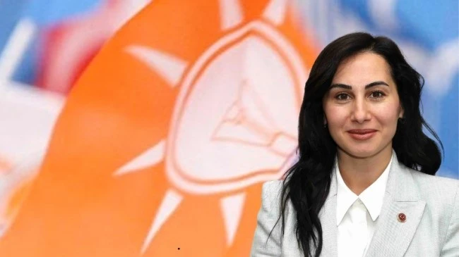  CHP'nin ikinci Özlem'i de AKP'ye geçiyor!