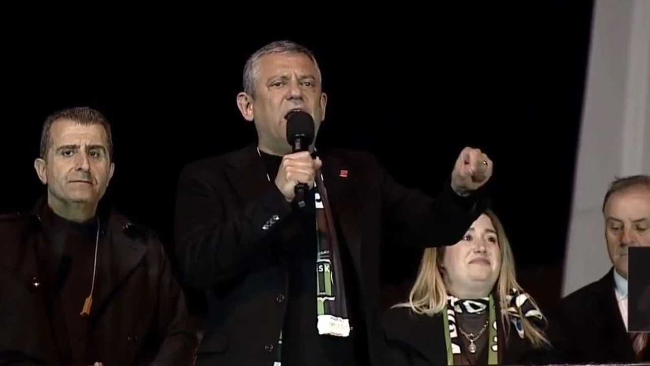 CHP'nin b&ouml;lge mitinglerinin ilk adresi Bakırk&ouml;y oldu...