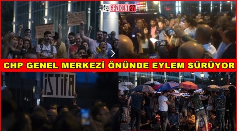 CHP &ouml;n&uuml;nde oturma eylemi, katılım artıyor