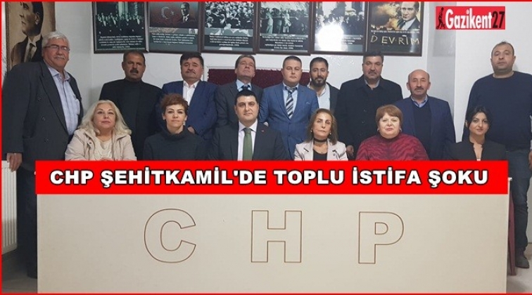 CHP Şehitkamil'de şok istifalar