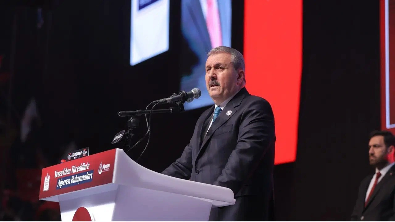 ‘Cumhur’un küçük ortağında kriz: 2 il başkanı görevden alındı