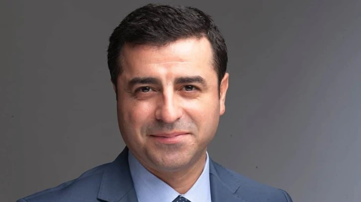 Demirtaş, aktif siyaseti bıraktığını duyurdu!