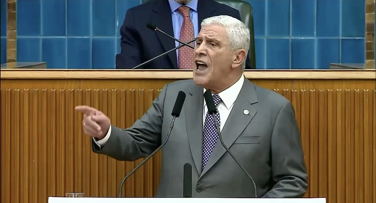 Dervişoğlu: Bu Cumhuriyet'e diz &ccedil;&ouml;kt&uuml;remeyeceksiniz!
