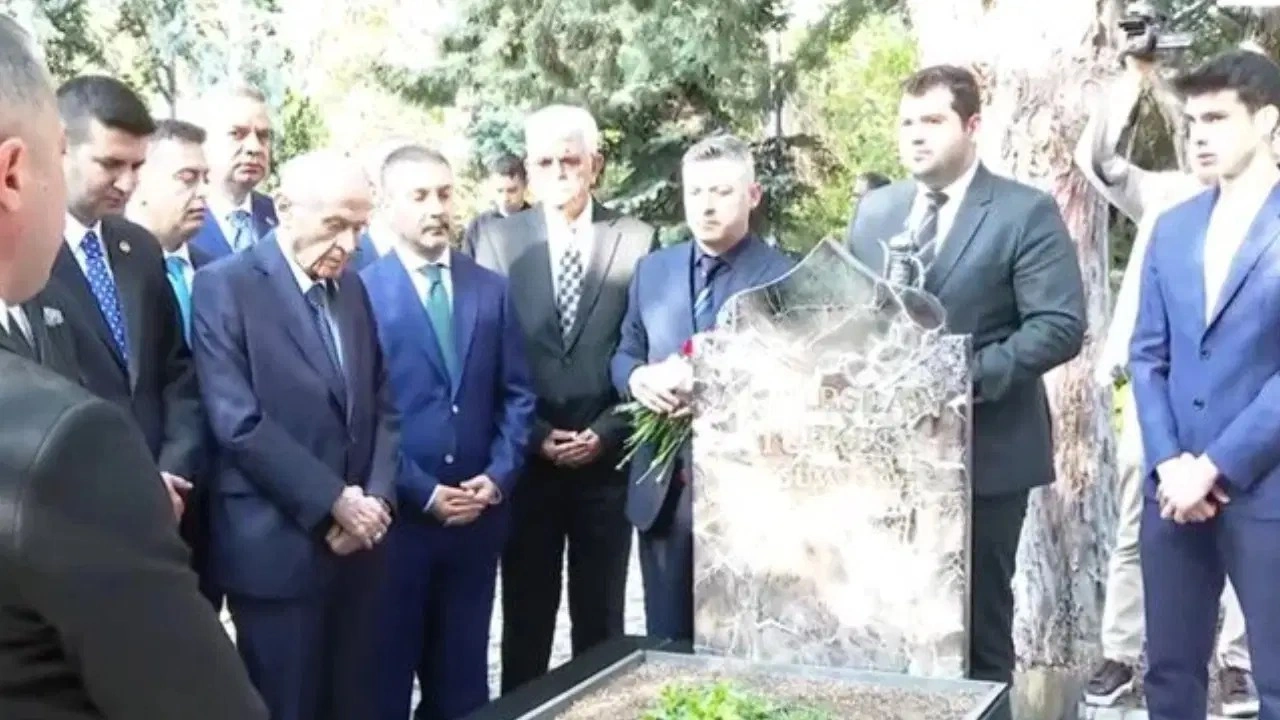 Devlet Bahçeli'den bayram sabahı 'anayasa' mesajı: 'Bayram sonrası TBMM'ye