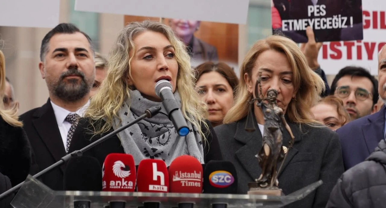 Dilek İmamoğlu: Milletin vicdanı saraylara sığmaz!