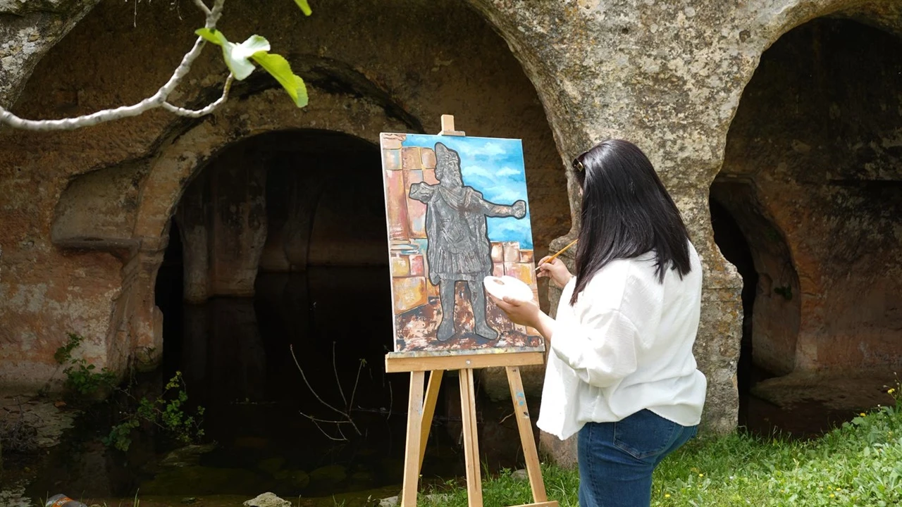 D&uuml;l&uuml;k Antik Kenti'nde sanat ve tarih buluştu