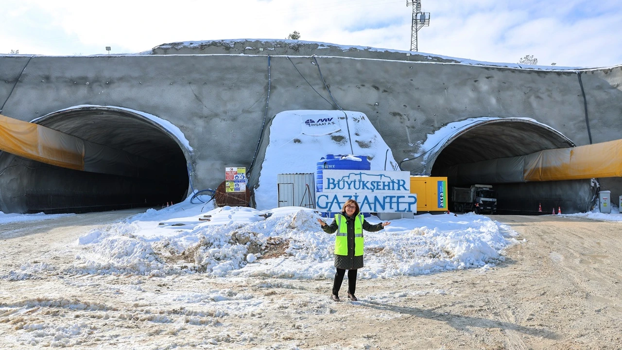 D&uuml;l&uuml;k-OSB T&uuml;neli&rsquo;nin y&uuml;zde 25&rsquo;i tamamlandı
