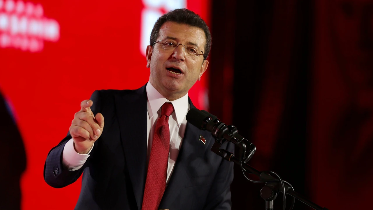 Ekrem İmamoğlu'ndan asgari &uuml;crete sert tepki!