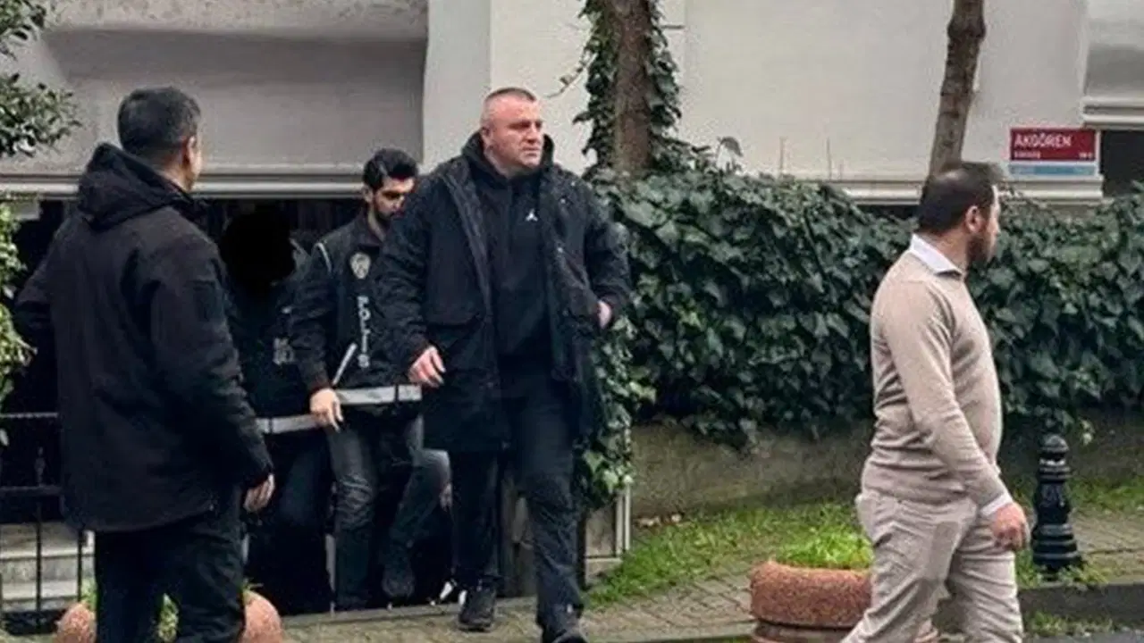 Ekrem İmamoğlu'nun koruması Bektaş Kamburoğlu g&ouml;zaltına alındı!