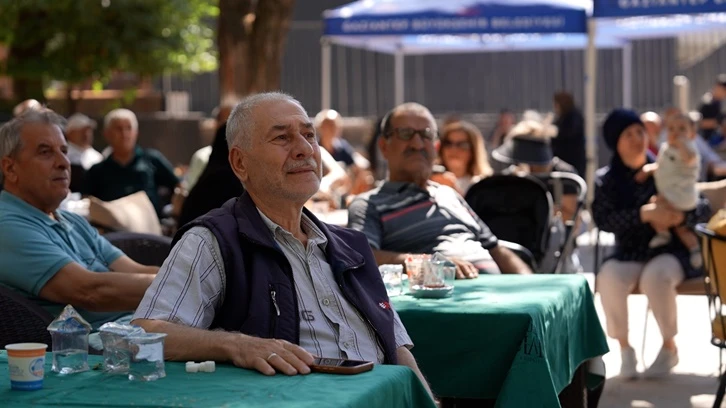 Emekliler Lokali’ne yoğun ilgi