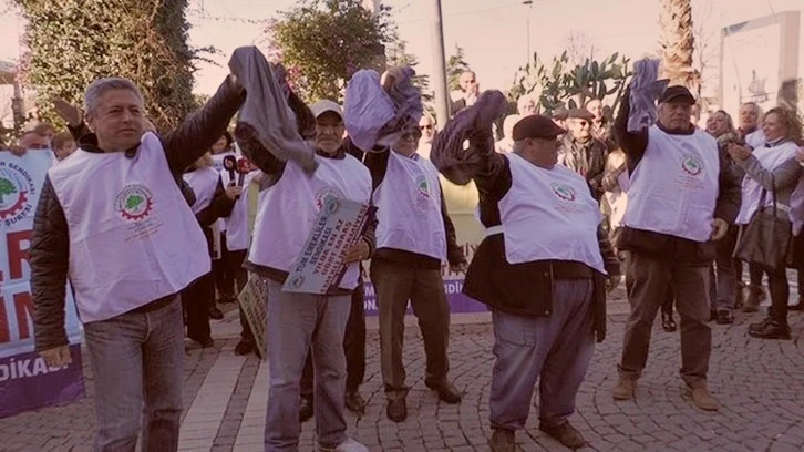 Emeklilerden 'donlu' protesto... - Gazikent27 - Son Dakika Haberler