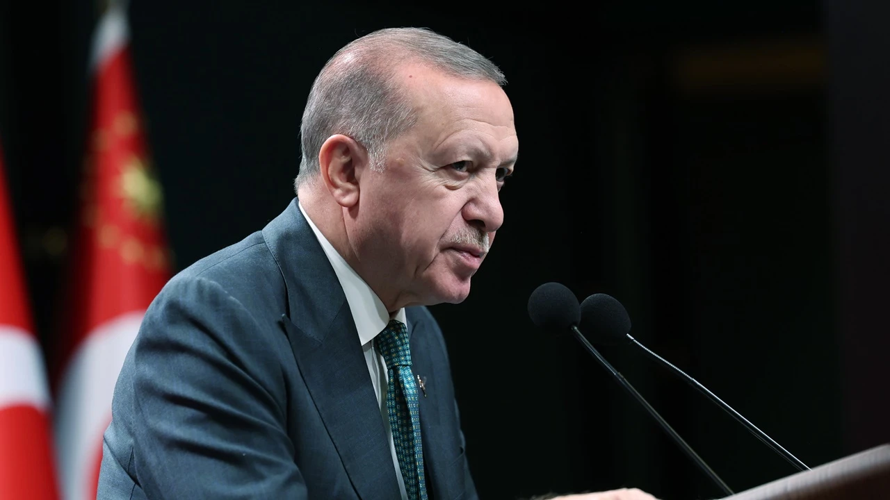 Erdoğan: KAAN'ı belirlediğimiz takvimde Hava Kuvvetlerimizin envanterine inşallah katacağız!