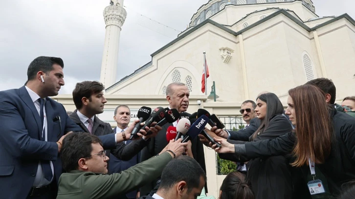 Erdoğan: Miçotakis bana cevap yetiştirmeye kalktı, kimse de alkışlamadı