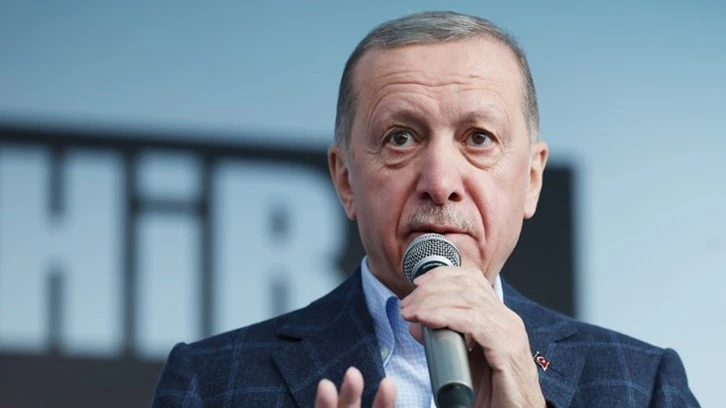 Erdoğan: Ne kadar imansız, kitapsız komünist varsa TV'lerde