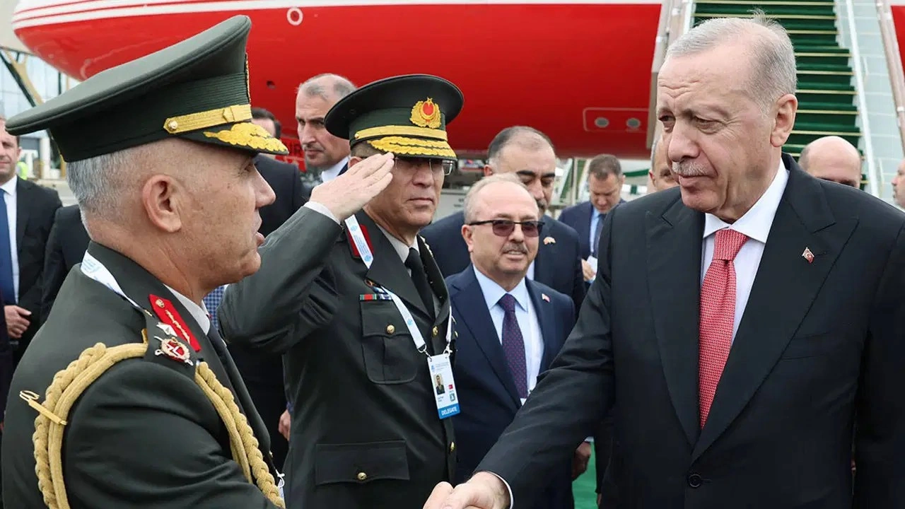 Erdoğan özel uçakla Azerbaycan'a gitti: Ekonomik İşbirliği Teşkilatı 17. Zirvesi'ne katıla