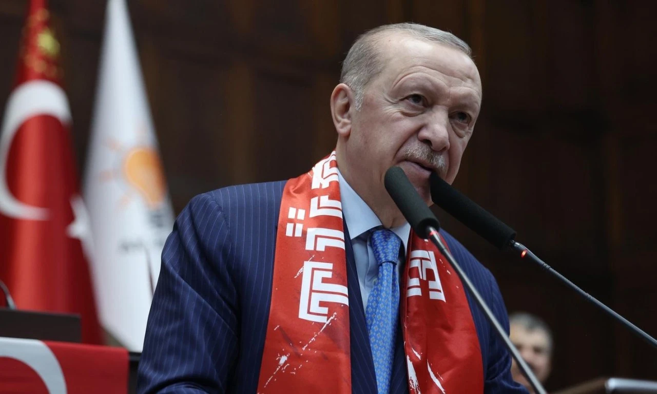 Erdoğan, &Ouml;zg&uuml;r &Ouml;zel'i darbecilikle su&ccedil;ladı 