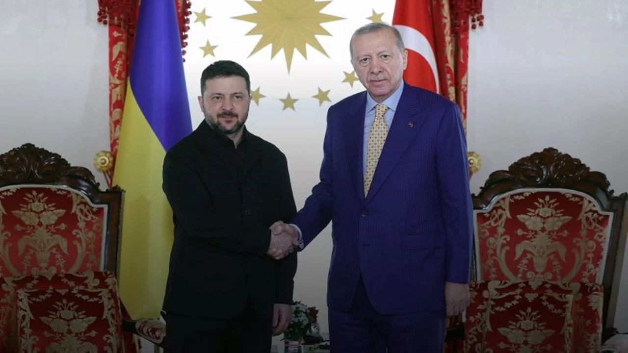 Erdoğan, Ukrayna Devlet Başkanı Zelenskiy ile bir araya geldi