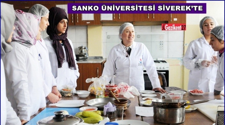 &ldquo;Ergen Beslenmesi&rdquo; konulu konferans