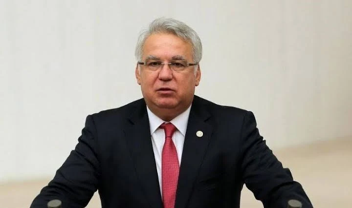 Eski AKP milletvekili Hüseyin Kocabıyık gözaltına alındı