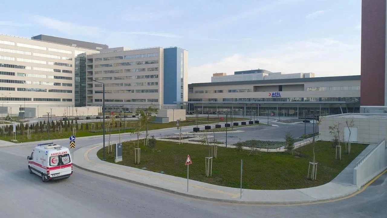 ‘Evli değilsin deyip tedavi etmediler’ iddiası: Sağlık Bakanlığı’ndan ‘sehven’ açıklaması!