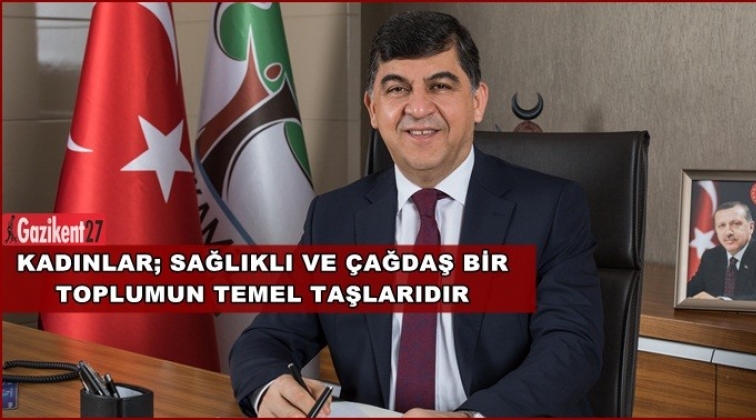 Fadıloğlu, Kadınlar G&uuml;n&uuml;&rsquo;n&uuml; kutladı