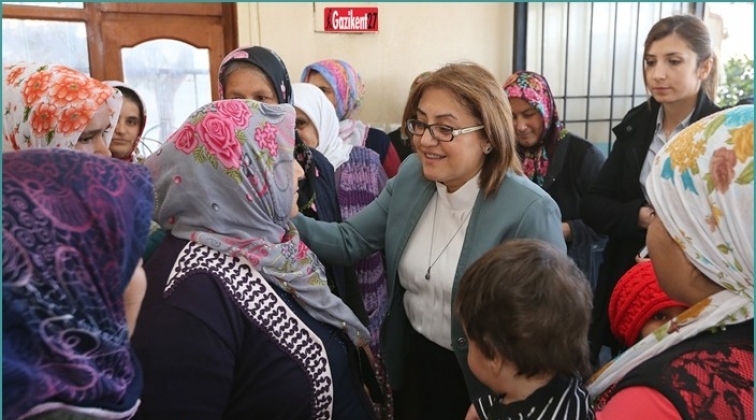 Fatma Şahin, mahalle gezisinde