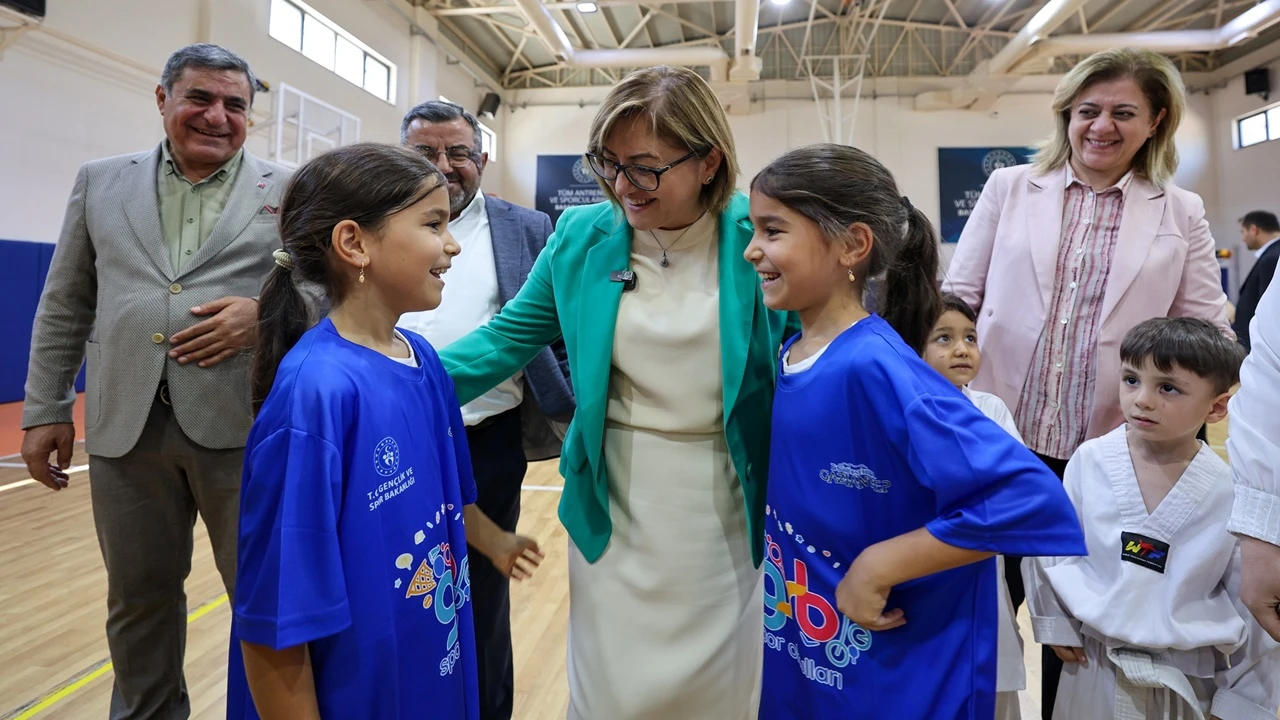 Fatma Şahin, yaz okullarının duyurusunu yaptı