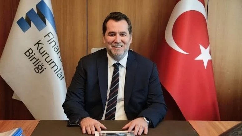 Fon kriziyle g&uuml;ndeme gelen iş insanı Ali Emre Ballı, intihar etti!