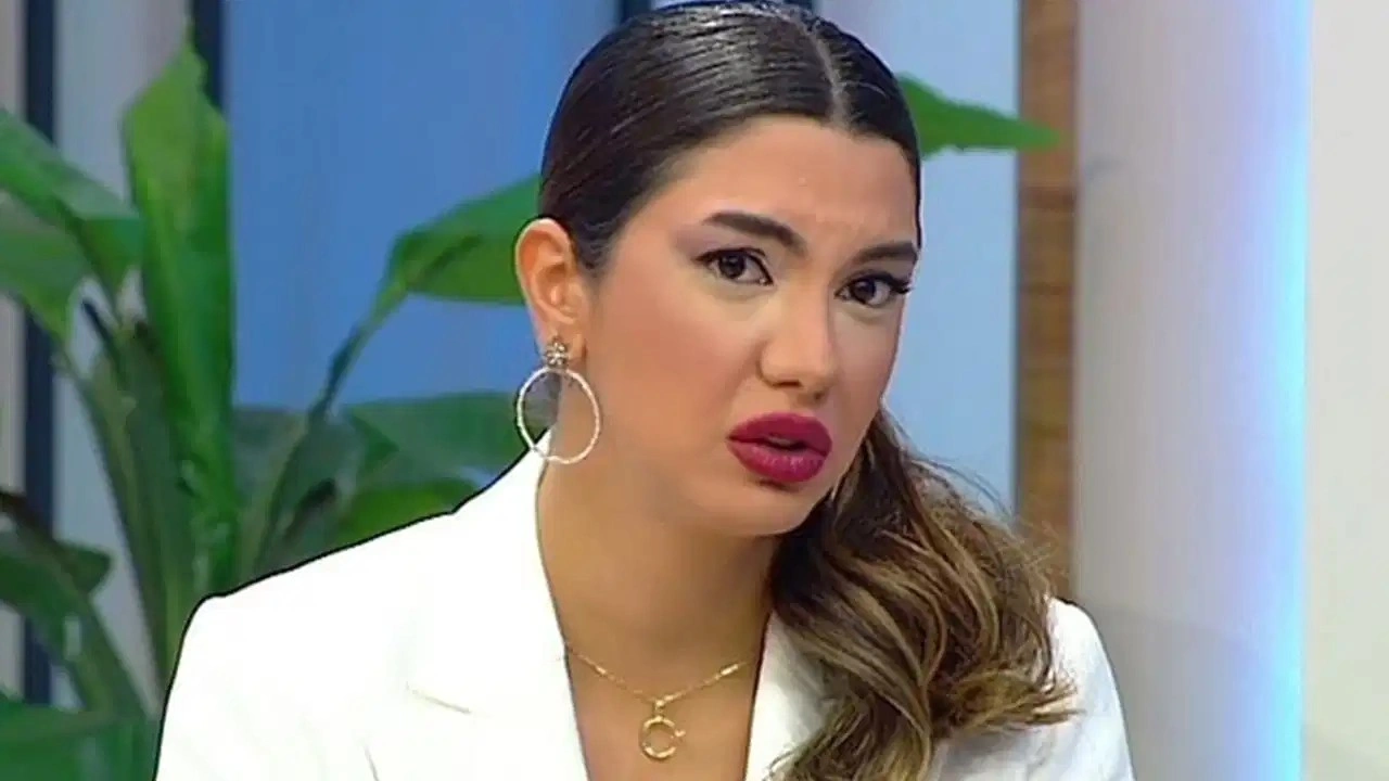 Fulya Öztürk isyan etti: Bunu yapan da, inanan da net geri zekalı!