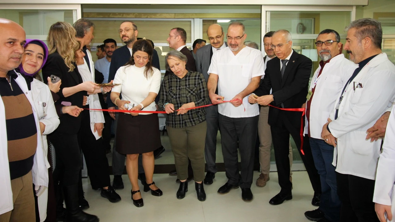 GA&Uuml;N Hastanesi Laboratuvarında yeni sistem hizmete girdi