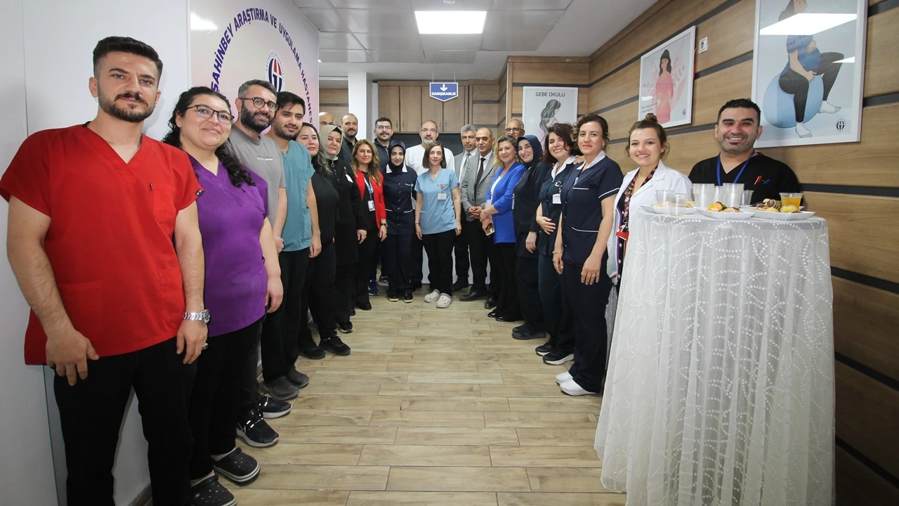 GAÜN Hastanesi’nde Gebe Okulu açıldı
