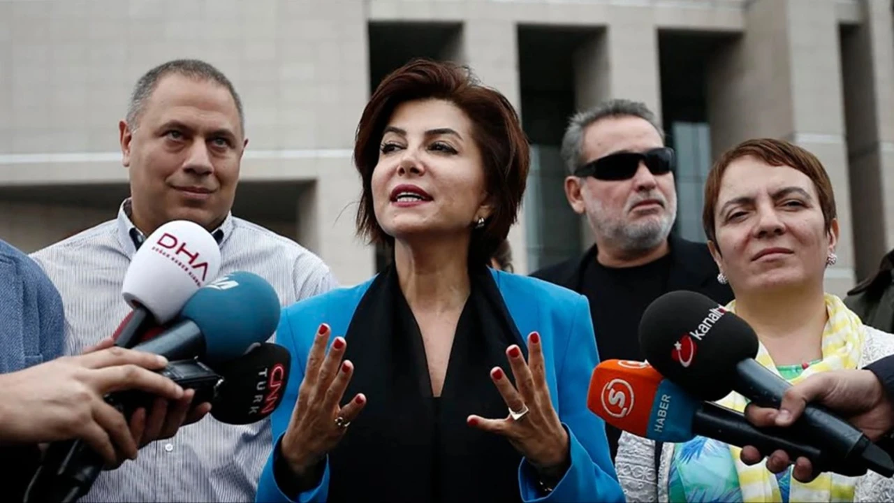 Gazeteci Sedef Kabaş g&ouml;zaltına alındı