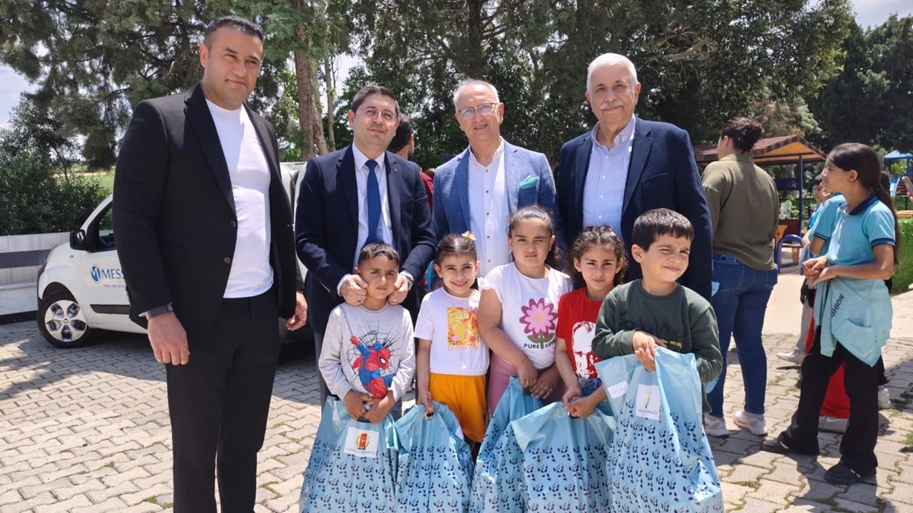Gazeteciler, Hataylı &ouml;ğrencilerle umudu paylaştı