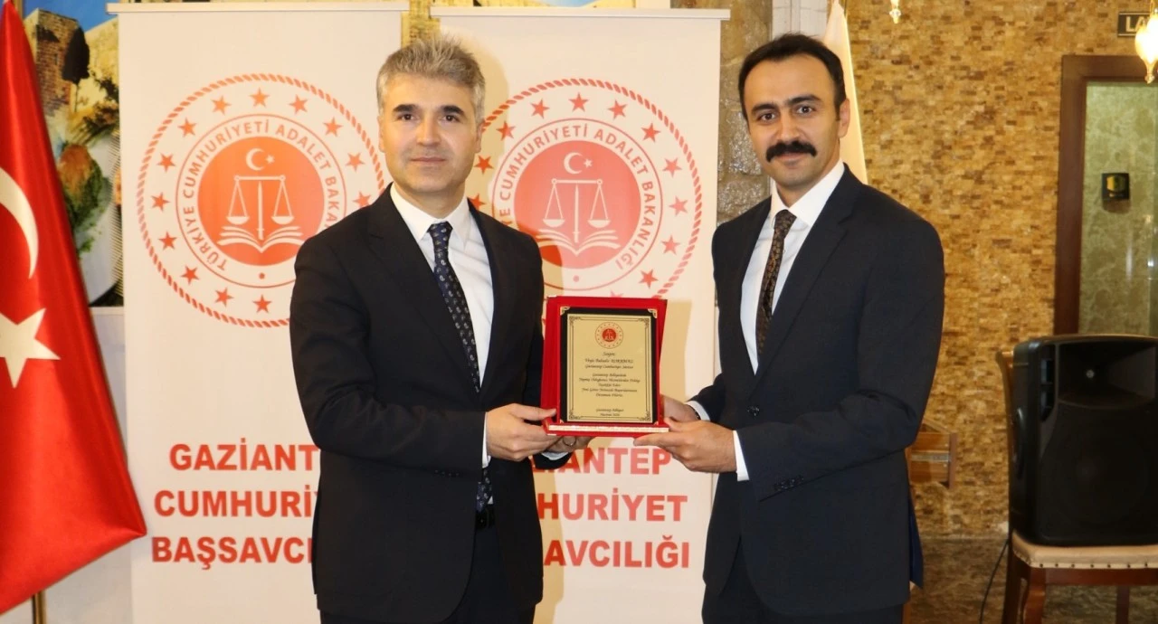 Gaziantep Adliyesi&rsquo;nde g&ouml;rev yeri değişen hakim ve savcılar uğurlandı