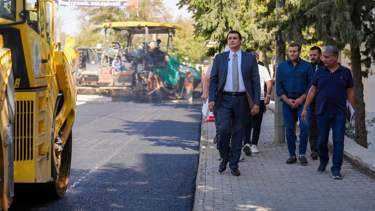 Gazikent, Belkız ve Burak'ta bozuk yollar yenileniyor