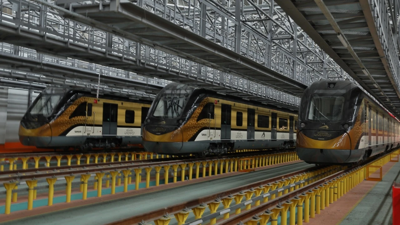 GAZİRAY'ın yerli ve milli tren setlerinin 6&rsquo;ncısı şehre ulaştı
