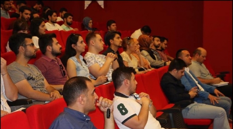 Gen&ccedil; m&uuml;hendislere oryantasyon eğitimi