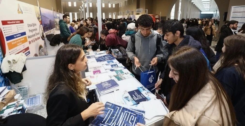 GİBT&Uuml;, tercih d&ouml;neminde aday &ouml;ğrencilerle buluşuyor
