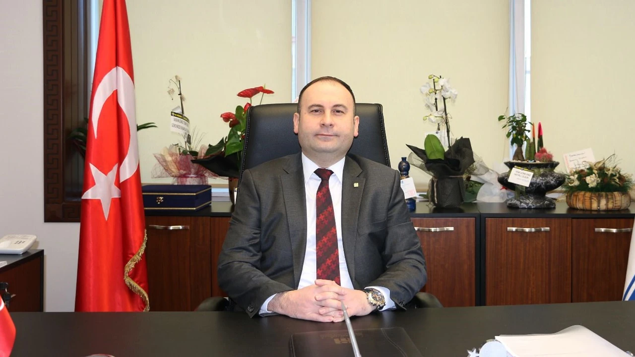 G&uuml;&ccedil;yetmez: &Ouml;zg&uuml;r ve tarafsız basın demokrasinin sigortasıdır