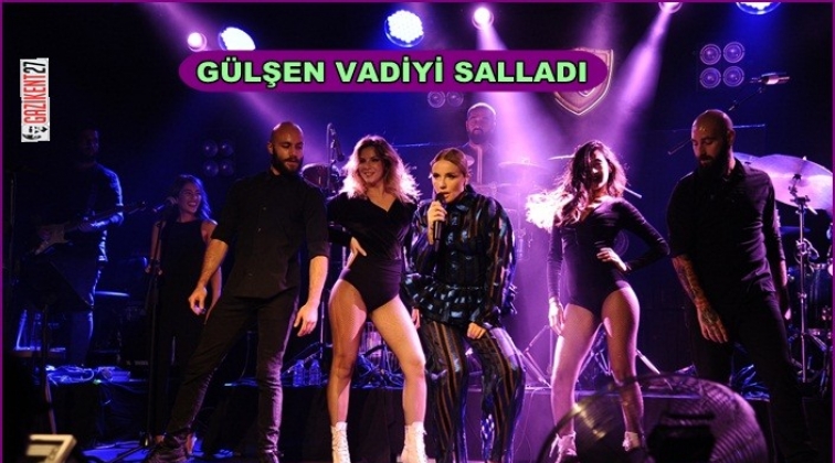 Gülşen'den  muhteşem performans