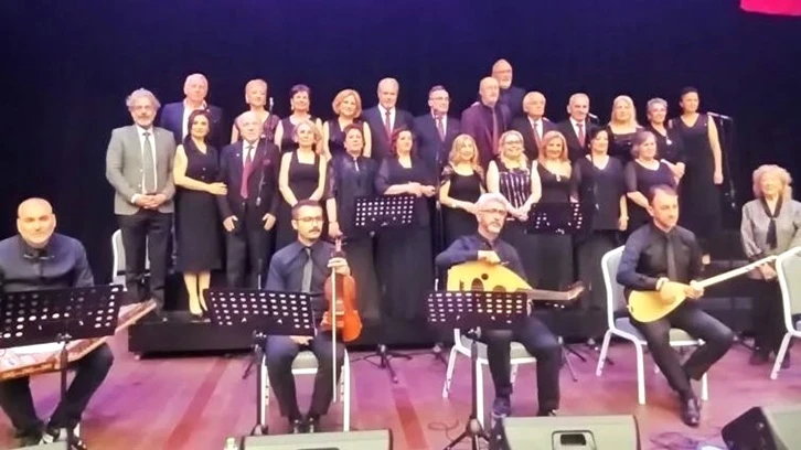 Halk Kürsüsü Derneği TMT ilk konserini verdi