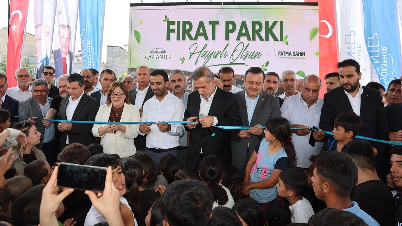 Hayat Projesi Fırat Mahallesi Parkı hizmete a&ccedil;ıldı
