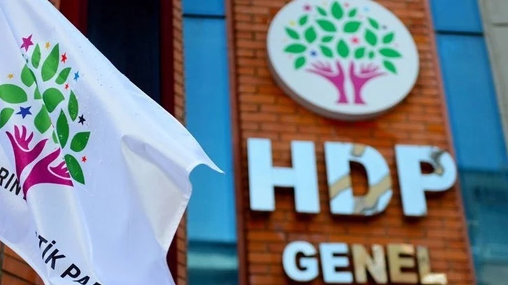 HDP'nin "karar ertelensin" talebine AYM'den ret!