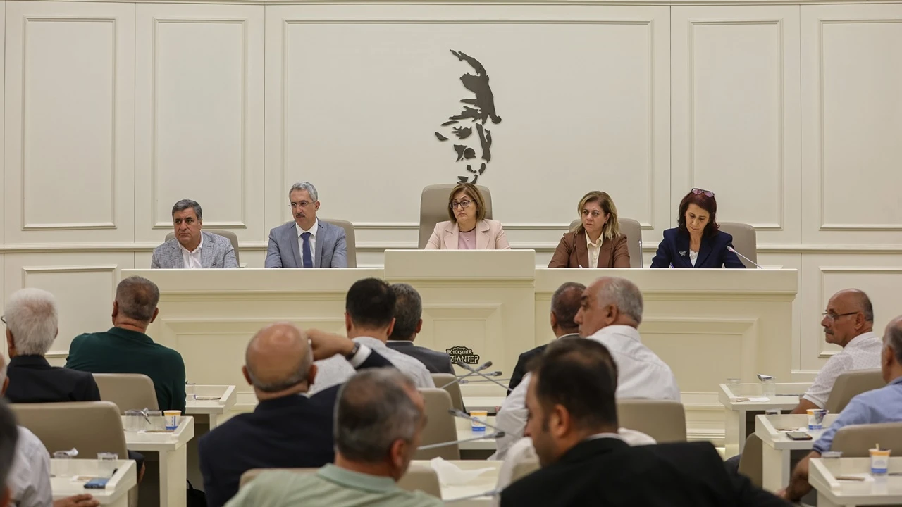 Hemşehri Dernekleri Festivali'ne kapanış programı düzenlendi