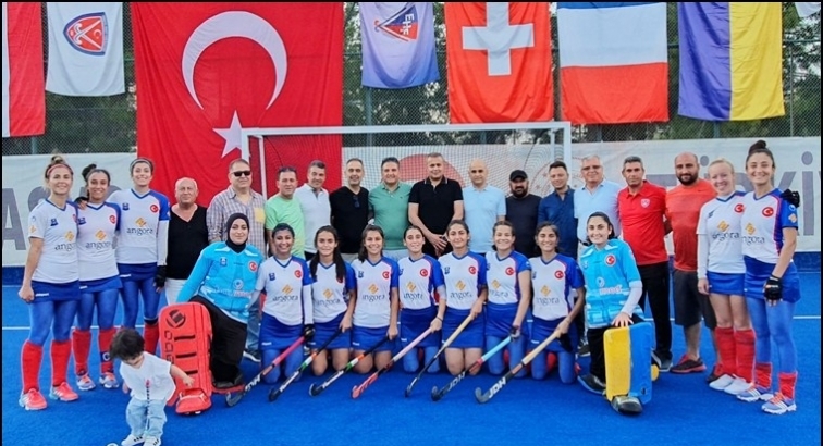 Hokeyin sultanları bu kez kupasız dönüyor!