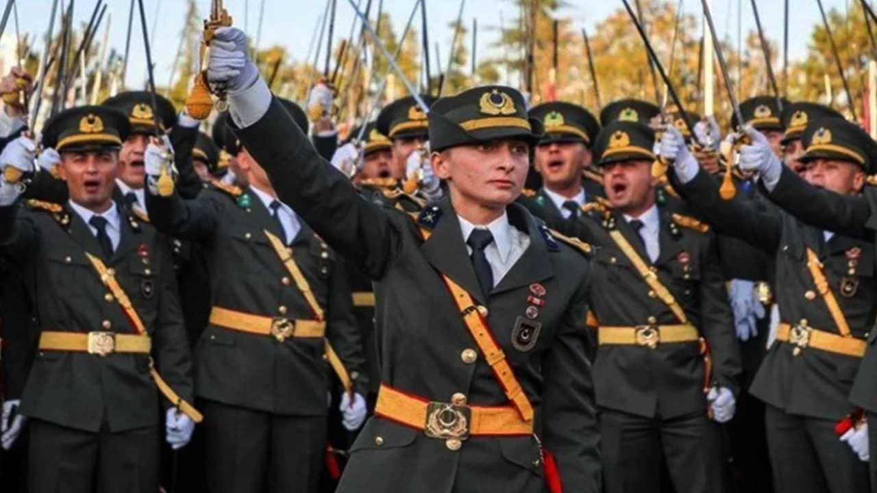 İhraç edilen Atatürkçü teğmen bakkallık yapıyor!