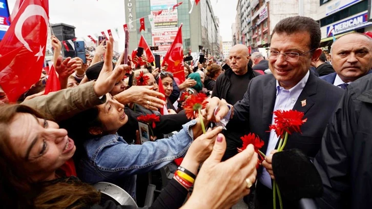 İmamoğlu’nun gezisi mitinge dönüştü...